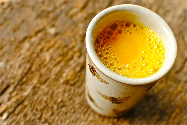 Drink This Delicious Turmeric Coconut Bedtime Drink For Sleep