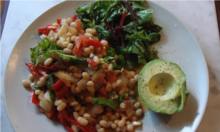 alkaline breakfast: baked bean salsa